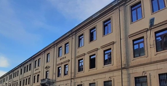 Scuole 'San Francesco' di Aosta al freddo, stufette nelle aule