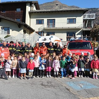 Quart, a lezione di sicurezza con i volontari di SEM e i Vigili del fuoco