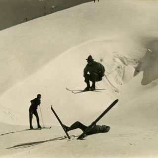 Sci d'epoca a Punta Hellbronner (credit Skyway MTB)