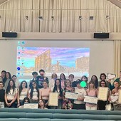 Fake news e antibiotici, premiati gli studenti valdostani del progetto Usl-Sovraintendenza Fake news e antibiotici, premiati gli studenti valdostani del progetto Usl-Sovraintendenza