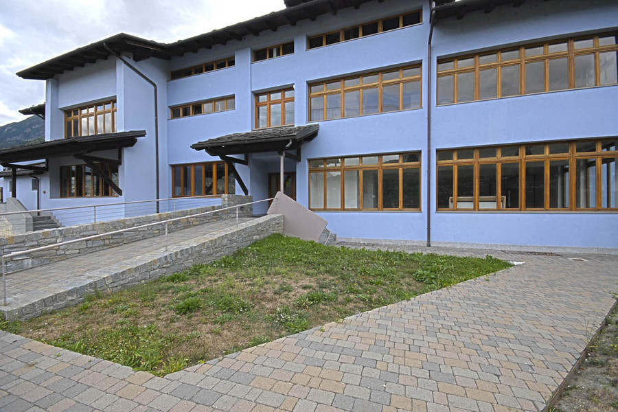 Gressan, raid di ladri-vandali alle scuole di Chevrot Gressan, raid di ladri-vandali alle scuole di Chevrot