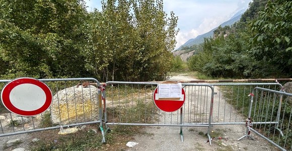Aosta, Ordigno bellico inesploso e 'piantonato' al Saumont; resta chiusa la strada a nord del poligono