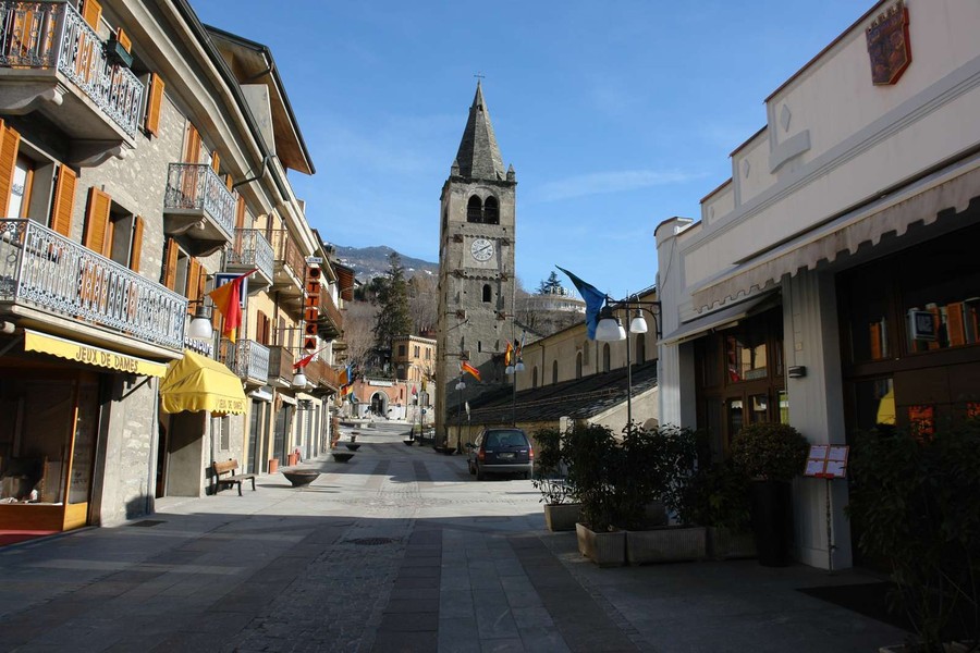 Elezioni comunali, a St-Vincent Zani sfida Favre