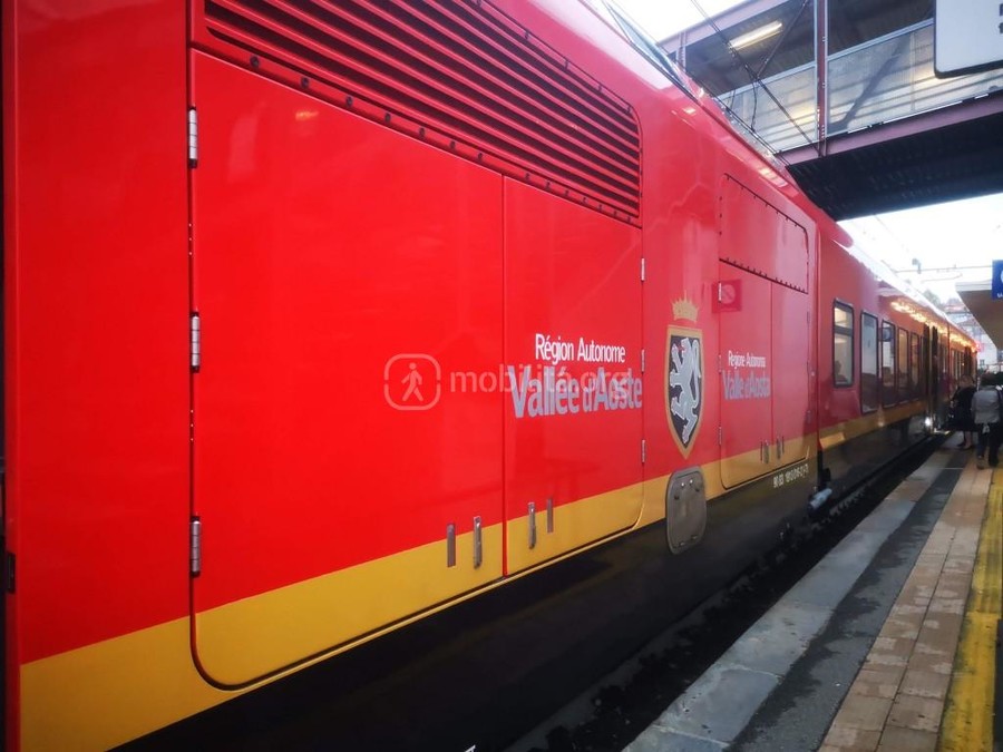 La ferrovia Aosta-Ivrea chiuderà a dicembre per tre anni