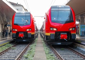Ferrovia Aosta-Torino, presentati sei nuovi treni elettrici della Regione Ferrovia Aosta-Torino, presentati sei nuovi treni elettrici della Regione
