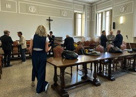 Incendio Aymavilles e truffe elicotteri, iniziata l'udienza per nove imputati Incendio Aymavilles e truffe elicotteri, iniziata l'udienza per nove imputati