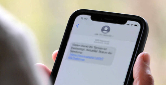 Sarre; allarme per le truffe telefoniche, 'non date informazioni e non consegnate denaro'