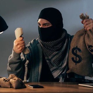 Maxi truffa di finti carabinieri professionisti del crimine a Mountain Wilderness Italia