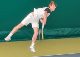 Tennis: Trofeo Minini, oggi due battaglie decise al terzo set Tennis: Trofeo Minini, oggi due battaglie decise al terzo set