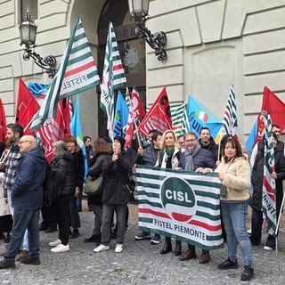 Cessione Telecontact, la protesta dei lavoratori valdostani