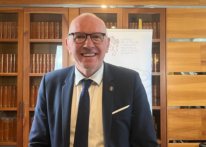 Il Presidente della Giunta, Renzo Testolin Il Presidente della Giunta, Renzo Testolin