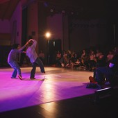 Un momento di TDanse a Aymavilles (credito fotografico Daniele Chatrian) Un momento di TDanse a Aymavilles (credito fotografico Daniele Chatrian)