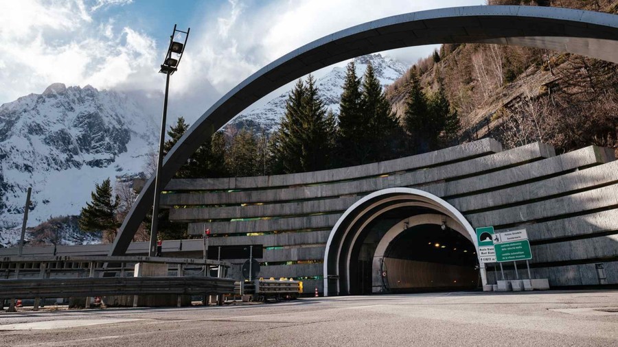 L'8 aprile iniziano le chiusure al tunnel del Monte Bianco