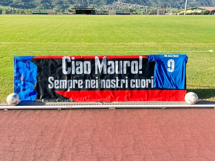 Il calcio valdostano ricorda Mauro Cusano, a St-Christophe in campo le giovani promesse e gli amici