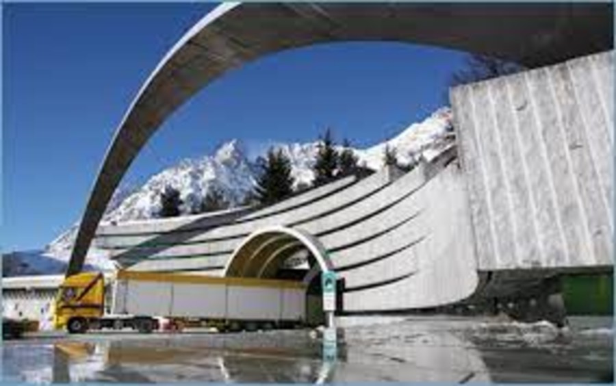 Sindaco di Chamonix, 'no deciso al raddoppio del tunnel del Bianco'
