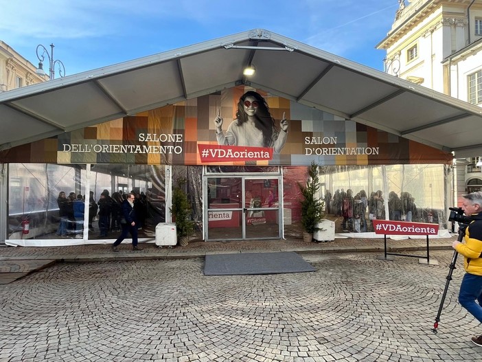 VdA Orienta ad Aosta; dal terzo settore alle professioni sanitarie, ecco le opportunità per i giovani