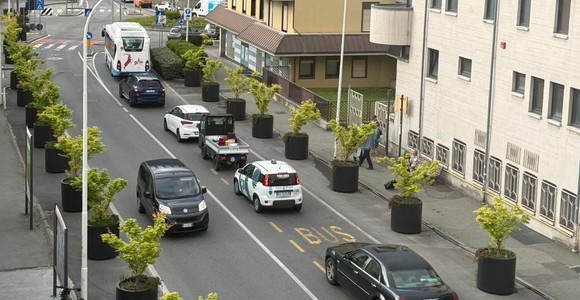 Aosta, traffico in tilt per i cantieri; proteste degli automobilisti e appello di Confcommercio al Comune