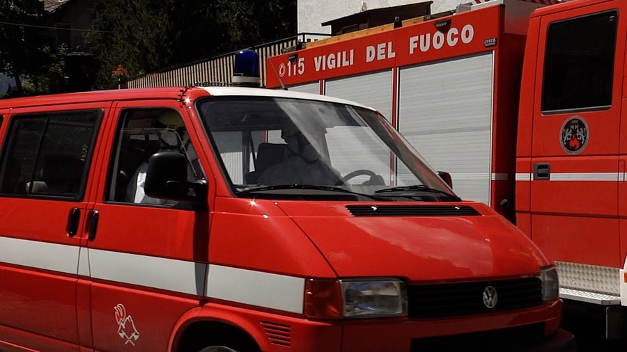 St-Pierre, incendio boschivo vicino alla clinica