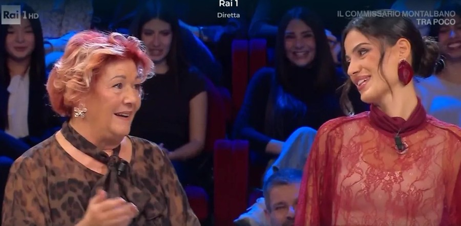 Affari Tuoi, l'aostana Angela Vescio si ferma a 33mila euro ma nel pacco ce n'erano 100mila Affari Tuoi, l'aostana Angela Vescio si ferma a 33mila euro ma nel pacco ce n'erano 100mila