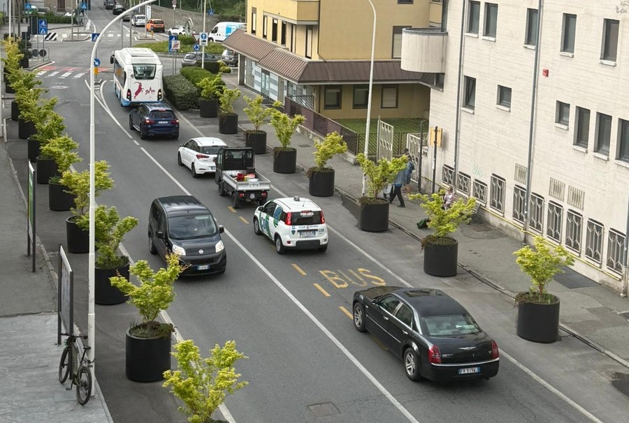 Aosta, traffico in tilt per i cantieri; proteste degli automobilisti e appello di Confcommercio al Comune