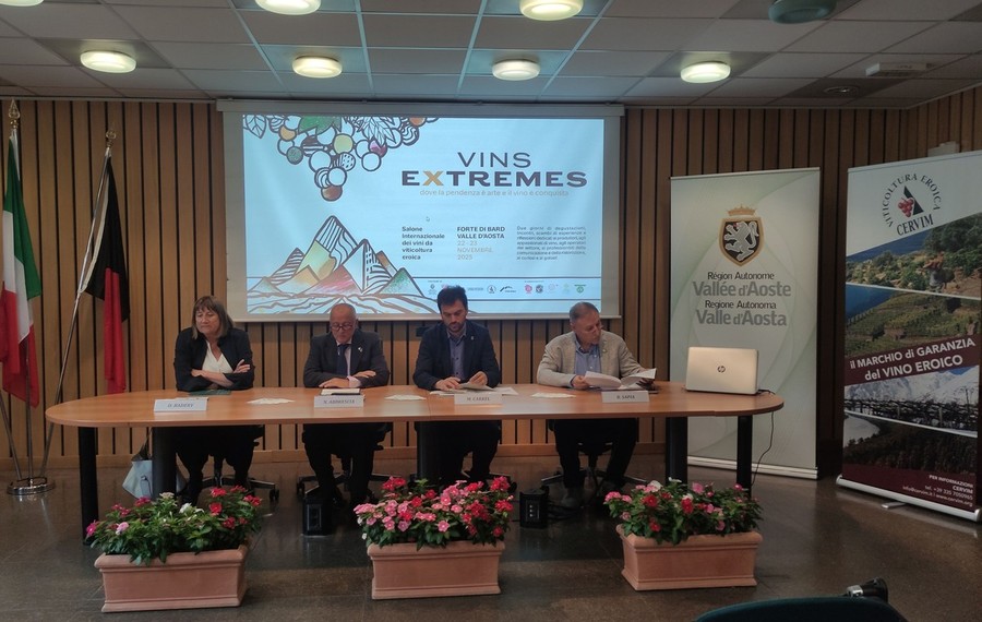 Da sn Ornella Badery, Nicola Abbrescia, Marco Carrel e Roberto Sapia