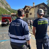 Dopo-alluvione, a Cogne il bell'esempio del Gruppo giovanile dei Vigili del fuoco